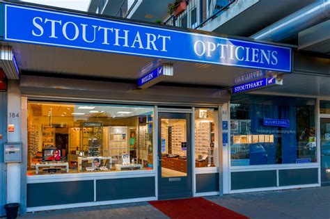 Stouthart Opticiens.